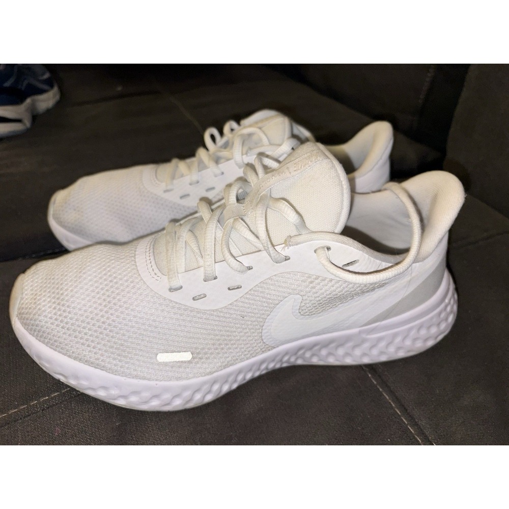 Nike Revolution 5 White Triple White BQ3207-104 Women's Running Shoes Size 9.5
